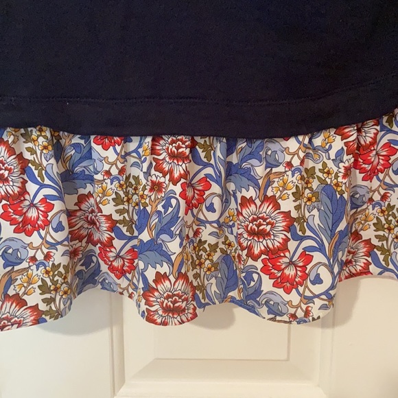 Layered knit top with keyhole back. - Picture 3 of 6